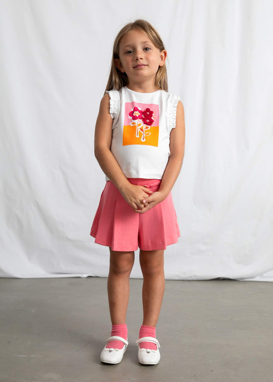 Flower t-shirt girl