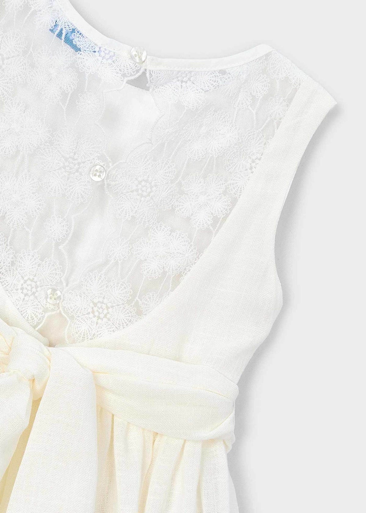 Festliches Kleid mit Spitzendetails für Mädchen