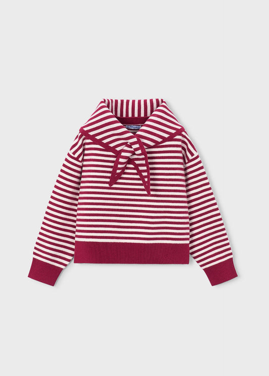 Gestreifter Mädchenpullover mit Schal