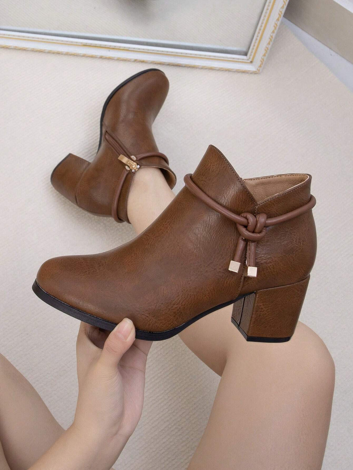 Damenmode Stiefeletten mit dickem mittelhohem Absatz, thermisch gefüttert