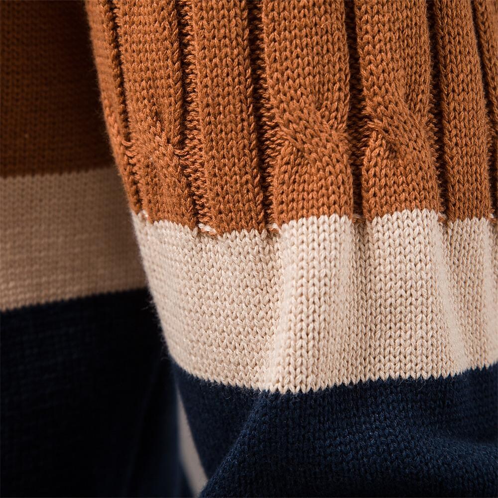 Herren Strickjacke aus Baumwolle mit Stehkragen und kontrastierenden Streifen
