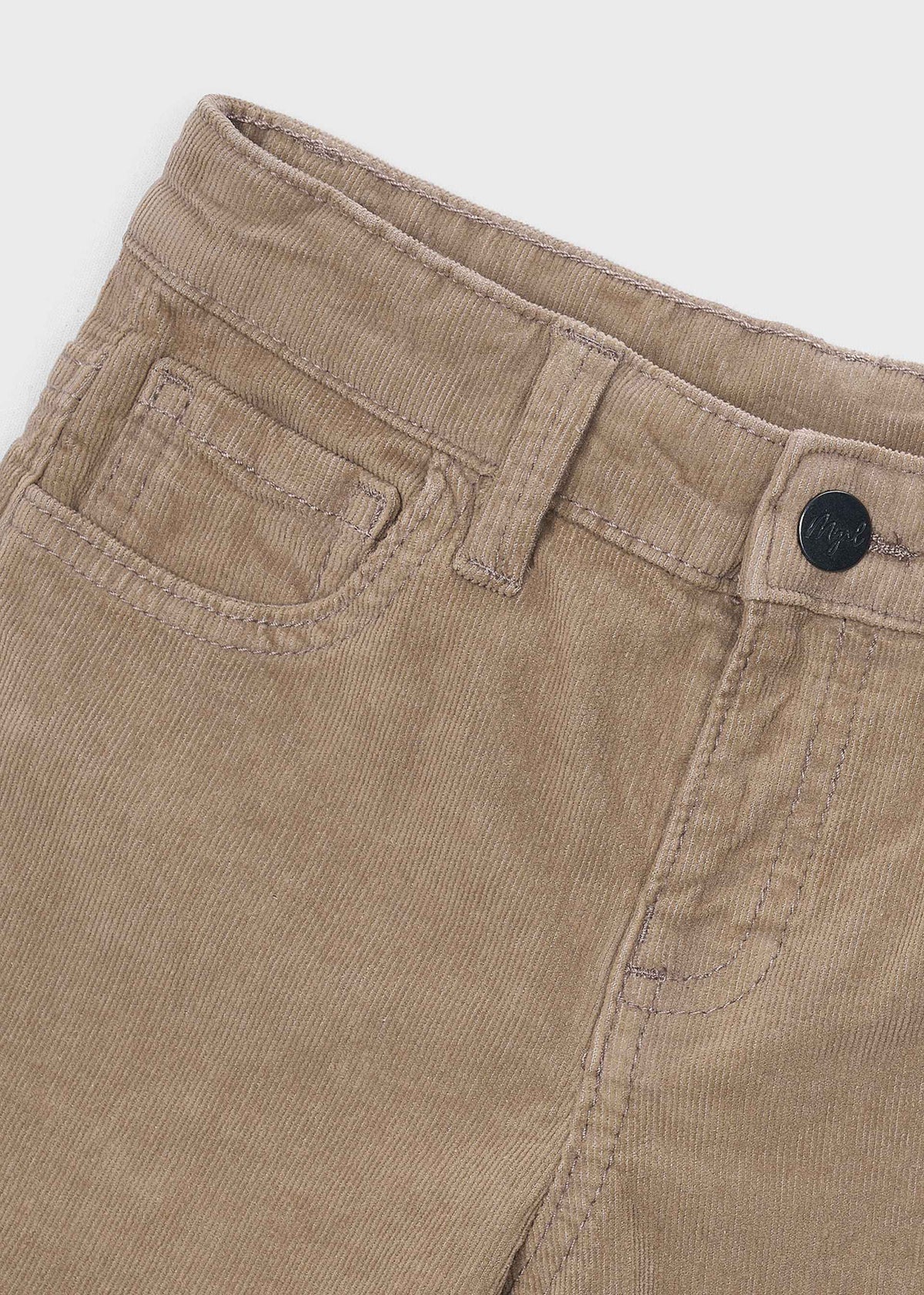 Einfache Cordhose für Jungen