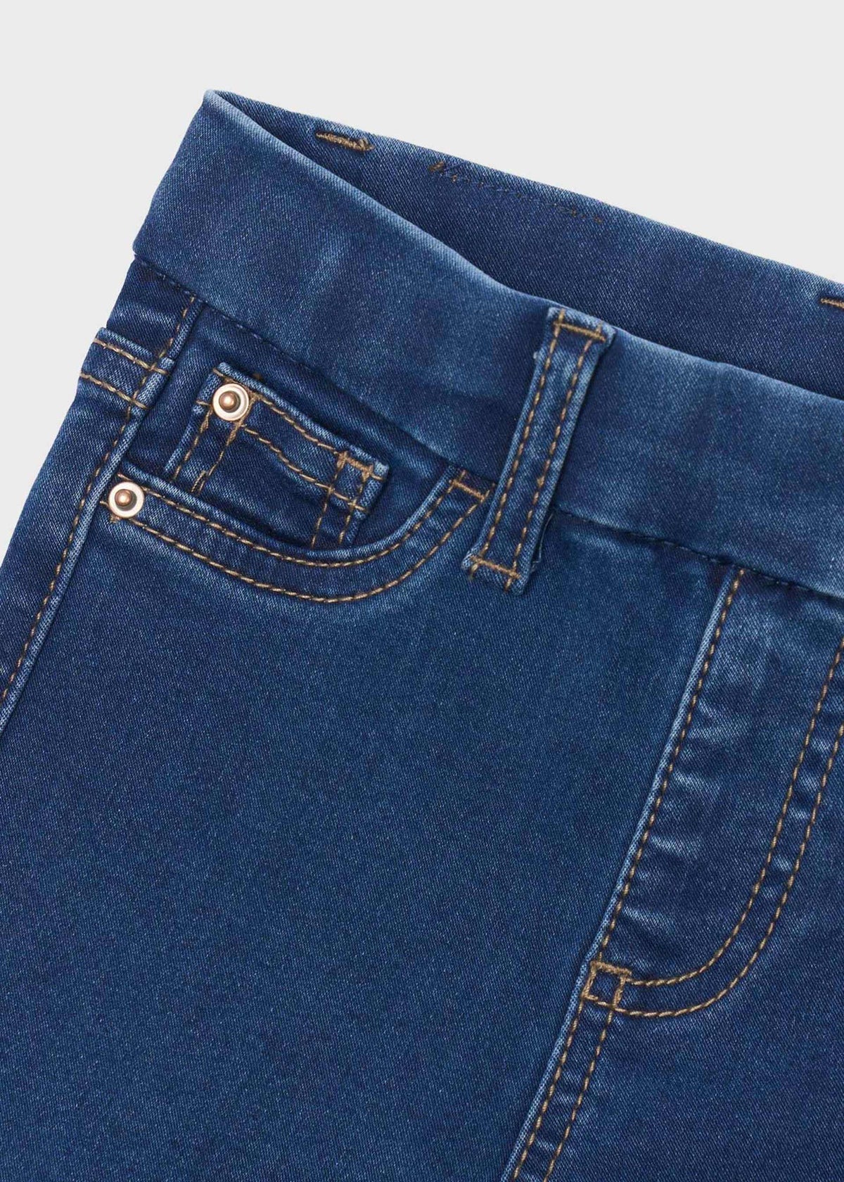Einfache Mädchenjeans