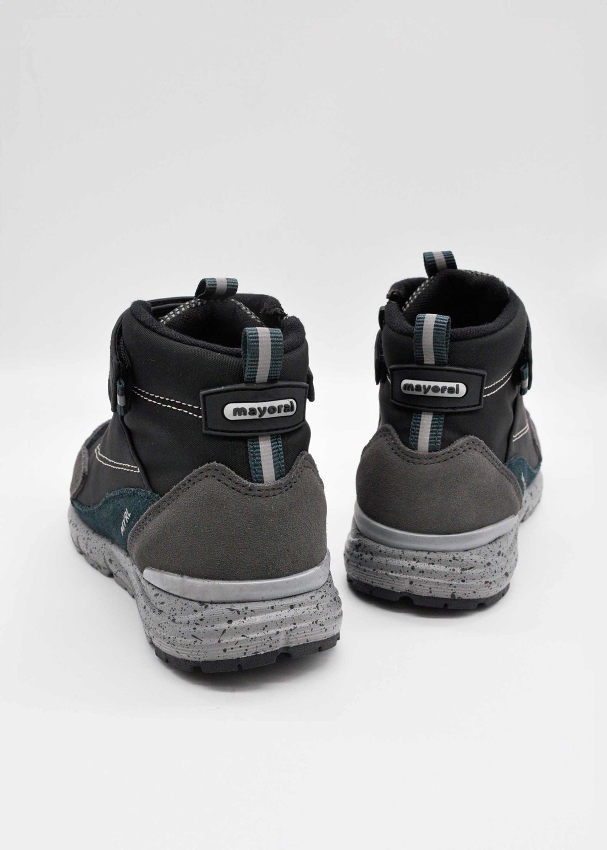 Jungenstiefel