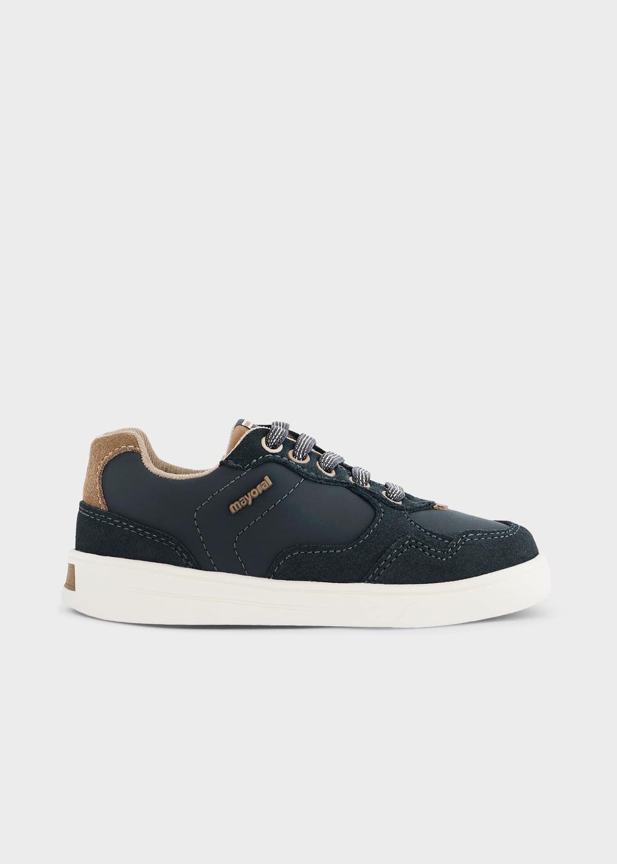 Jungenschuhe