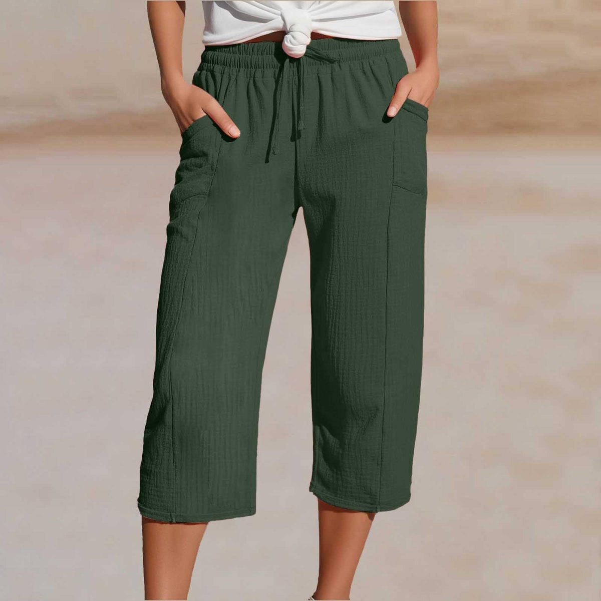 Einfarbige Shorts aus Baumwoll-Leinen-Mix mit Falten für Damen