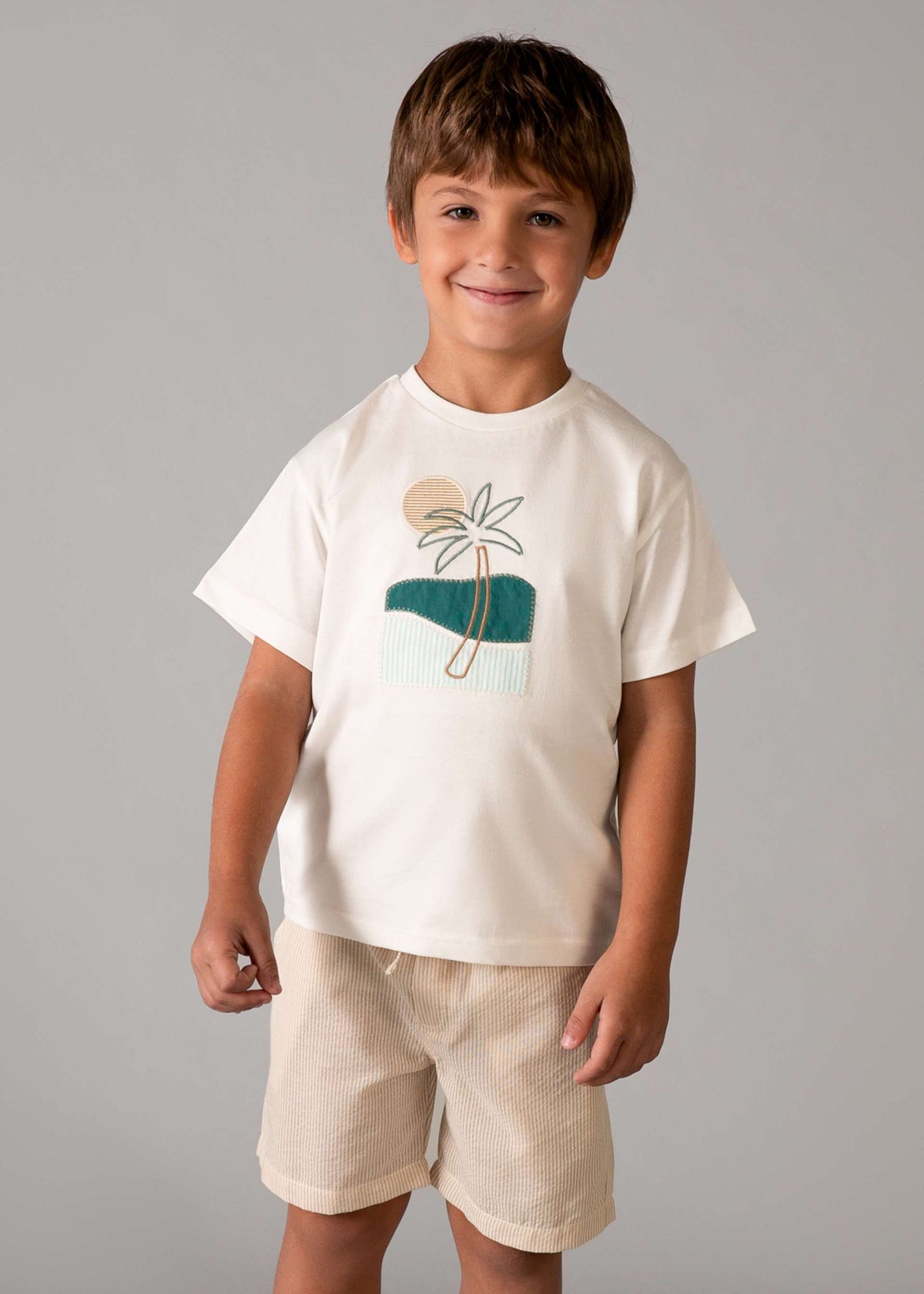 Besticktes Set mit Bermudashorts für Jungen