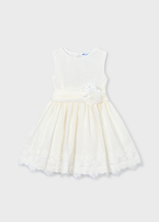 Formal dress with lace details for girls