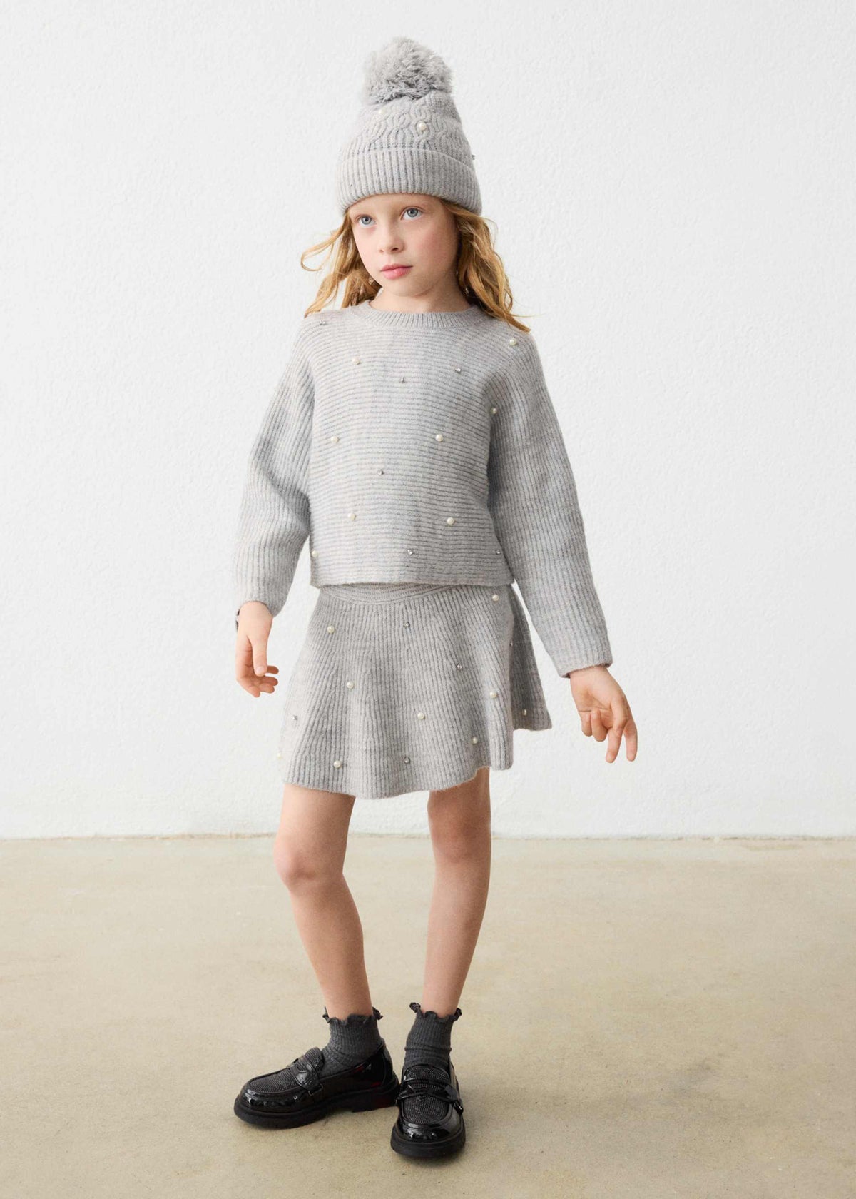 Girl knit pearls jumper