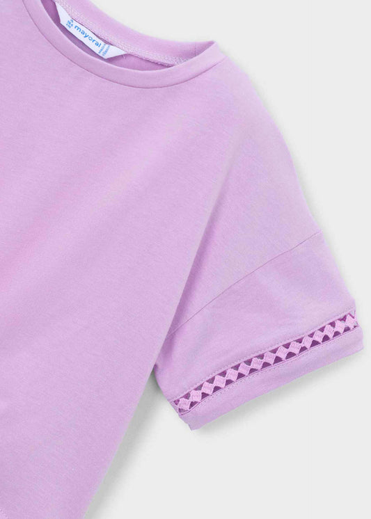 Girl's knotted T-shirt