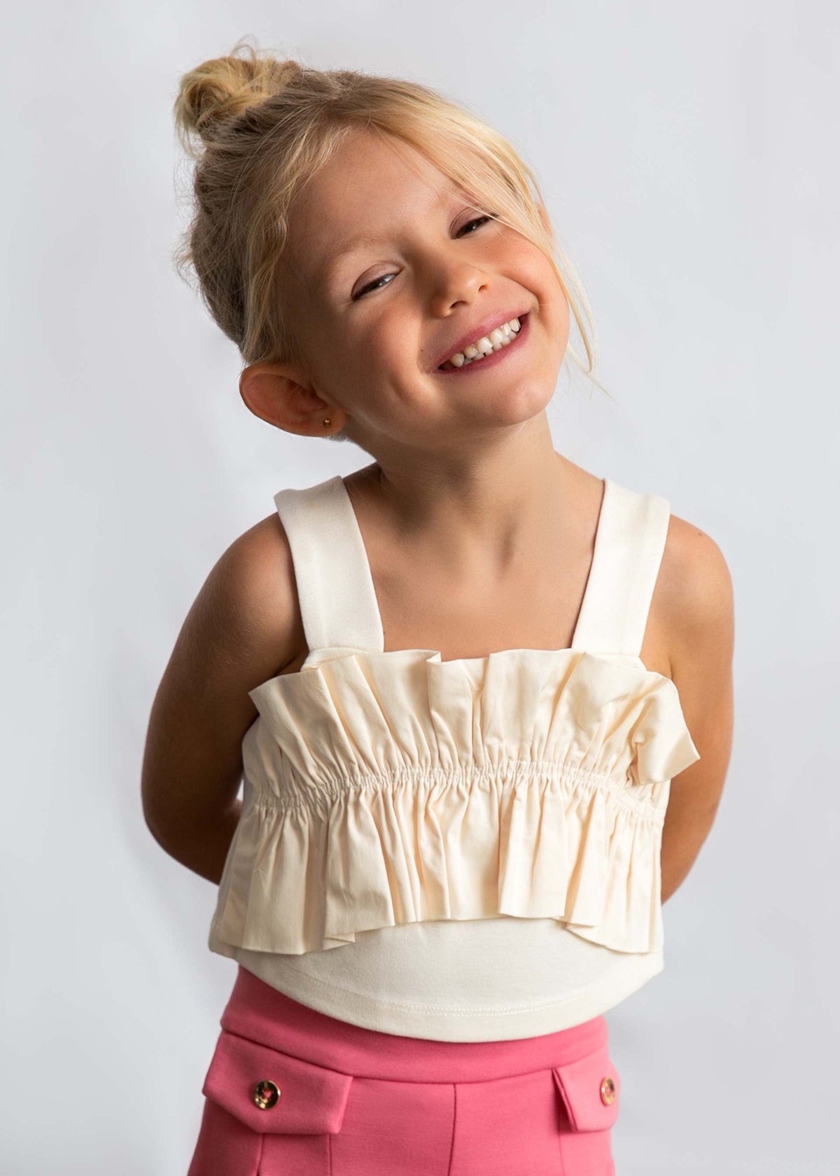 Girl's ruffled top