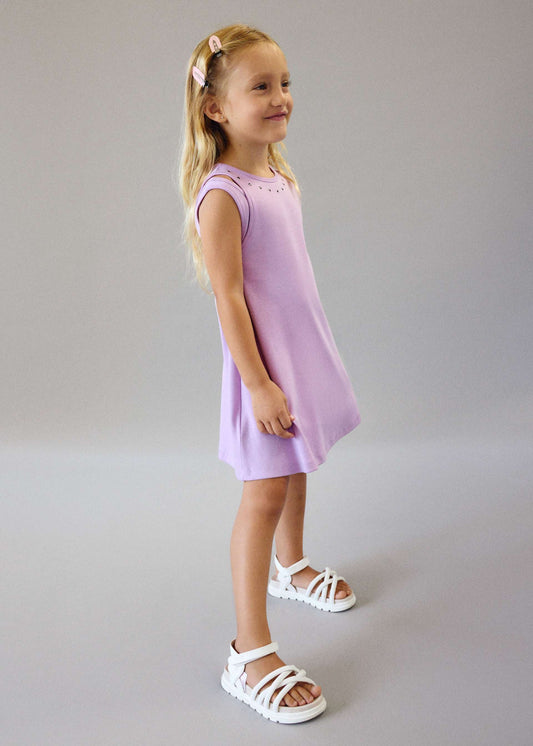 Mädchenkleid mit Schlitz