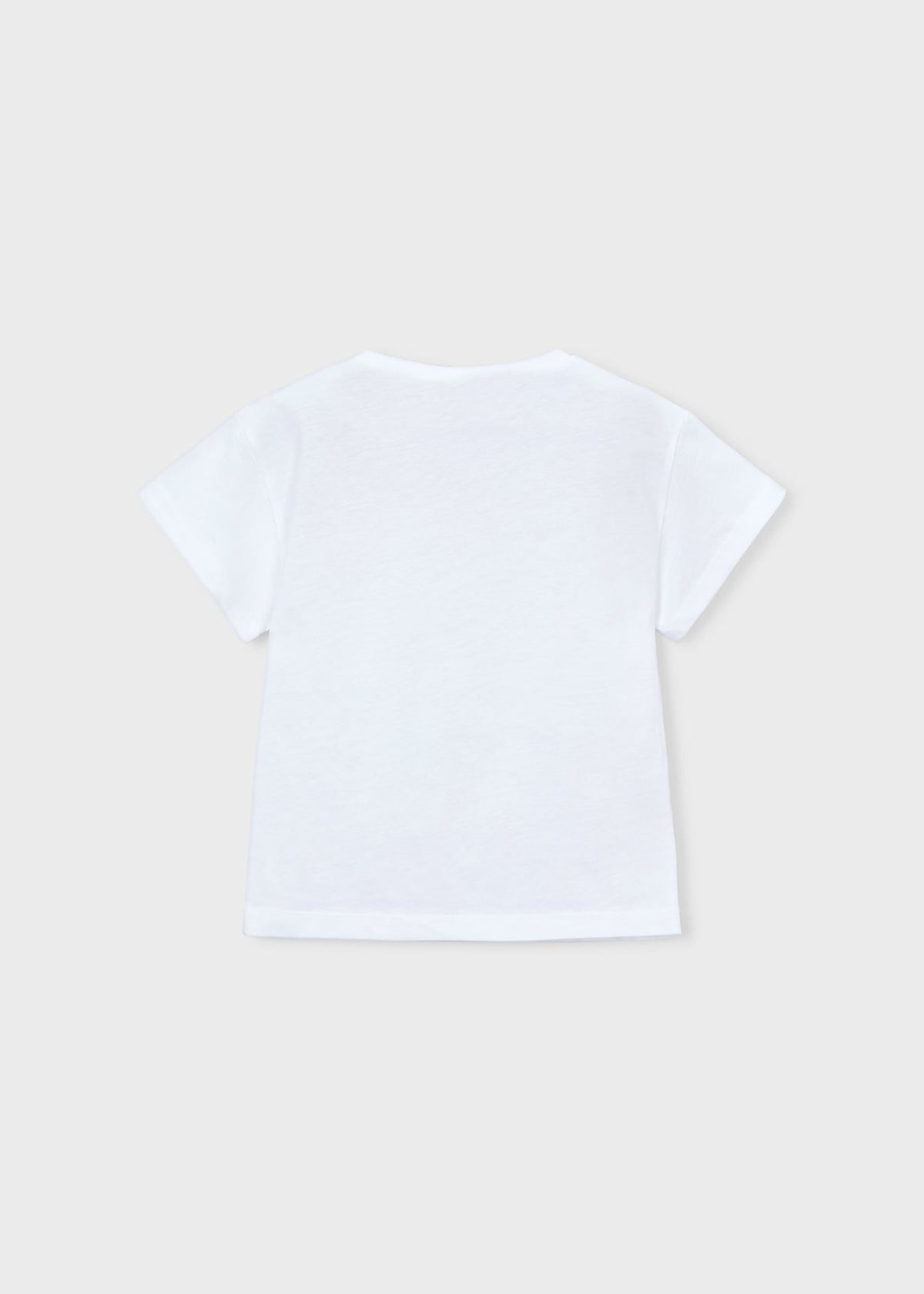 Graphic t-shirt girl