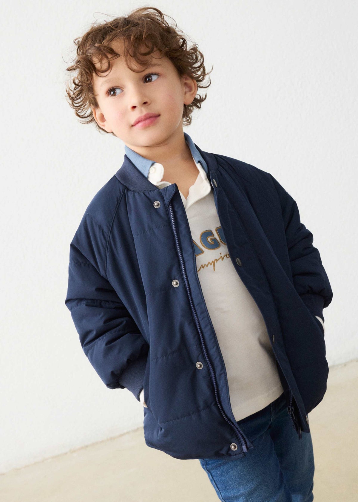 Leichte Jungenjacke