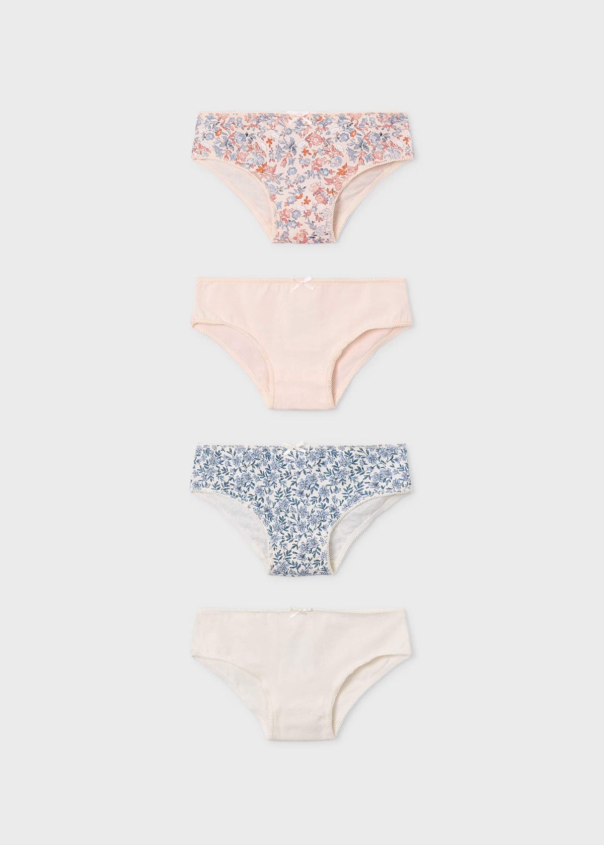 Set of 4 girls' knickers