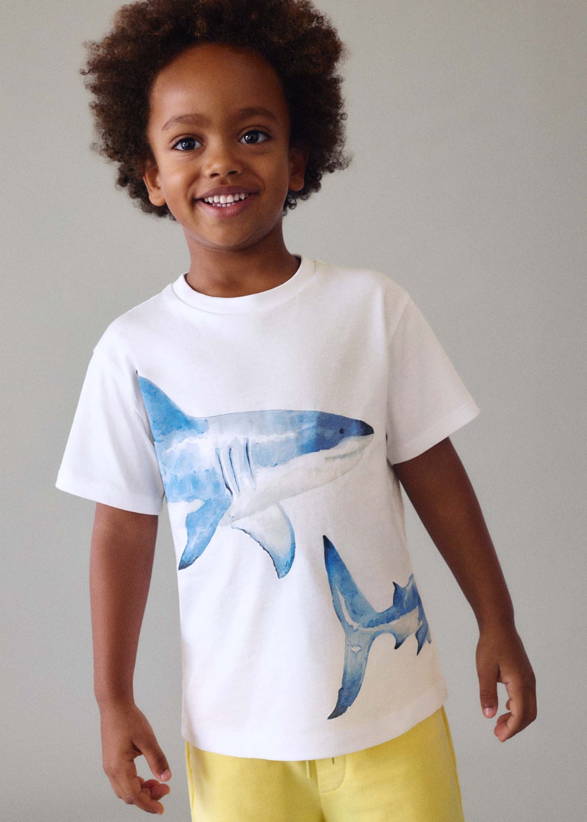 Jungen-T-Shirt mit Hai-Motiv