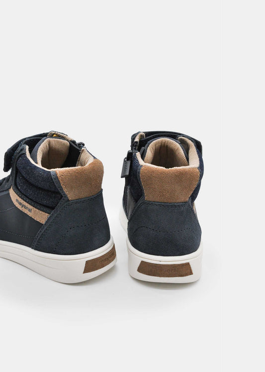 Sneakers boy