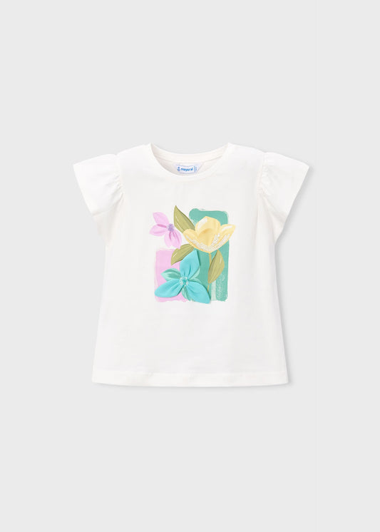 T-shirt girl